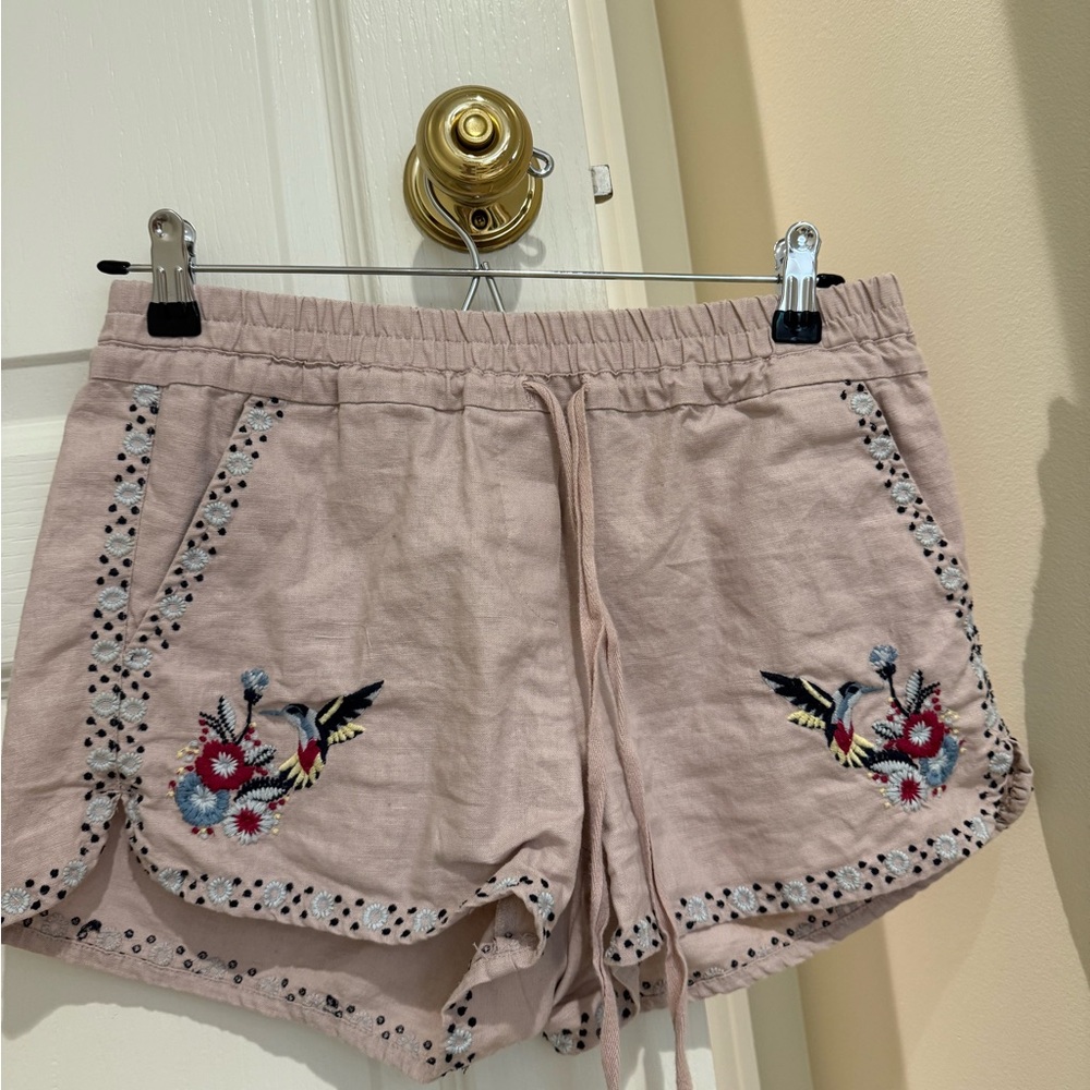 Blush Pink embroidered Loft shorts - Picture 3 of 4
